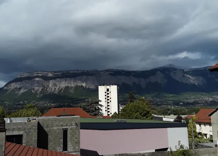 Du Midi Domène