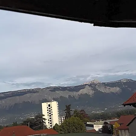 ホテル Du Midi Domène