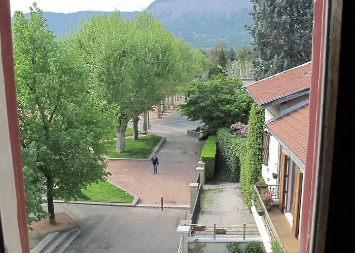 Hotel Du Midi 2*